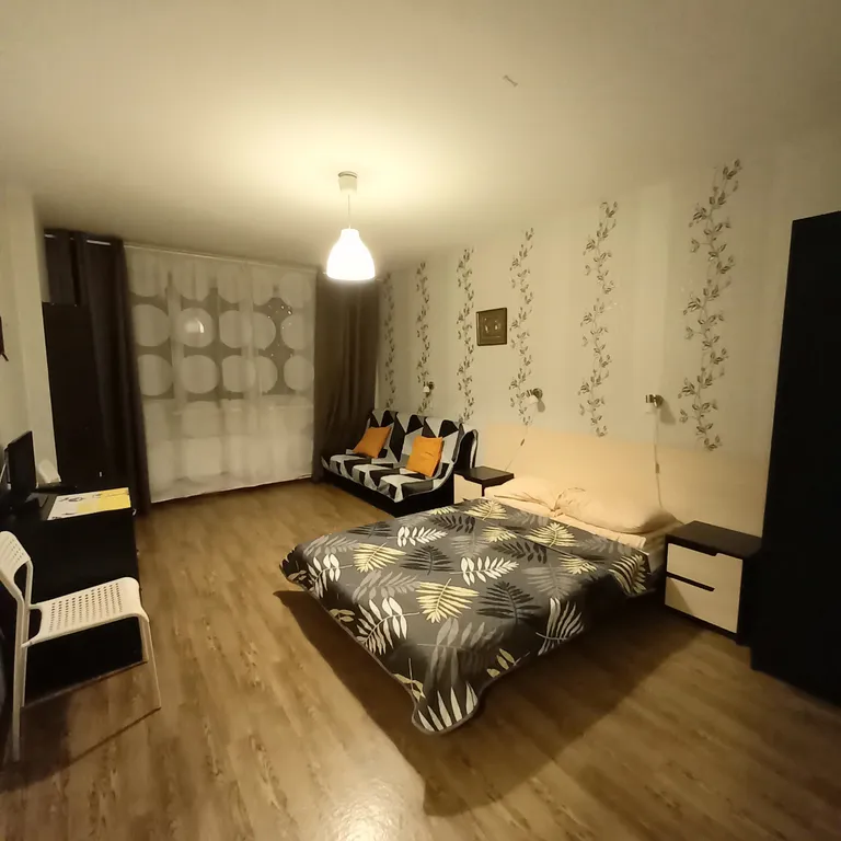 Просторная квартира в 12 минутах от метро Парнас — аренда посуточно в Парголово