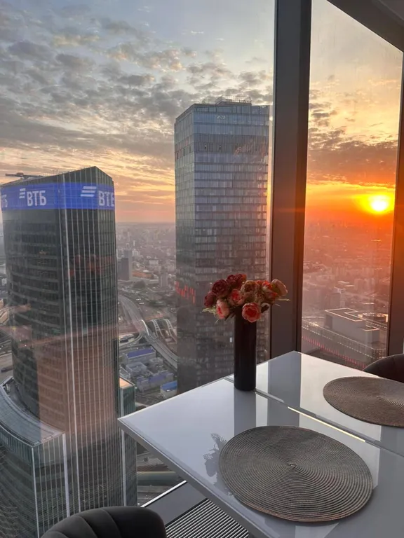 Sky City Moscow 80 этаж Выше облаков, очень ценный и редкий вид