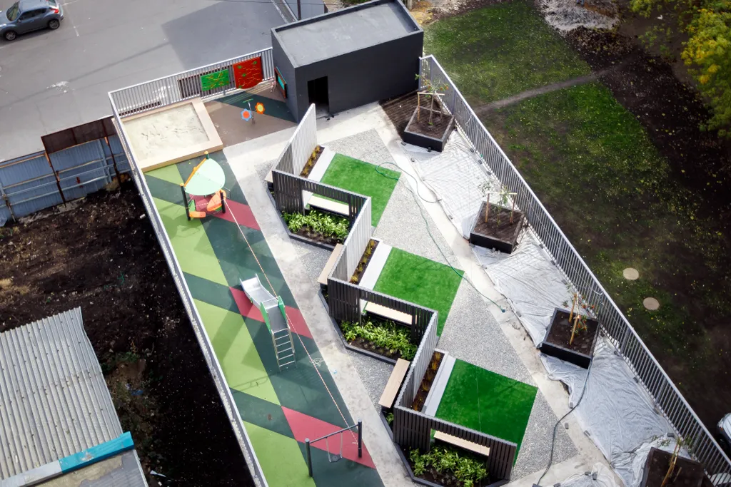 Апартаменты в центре города с красивым видом из окна