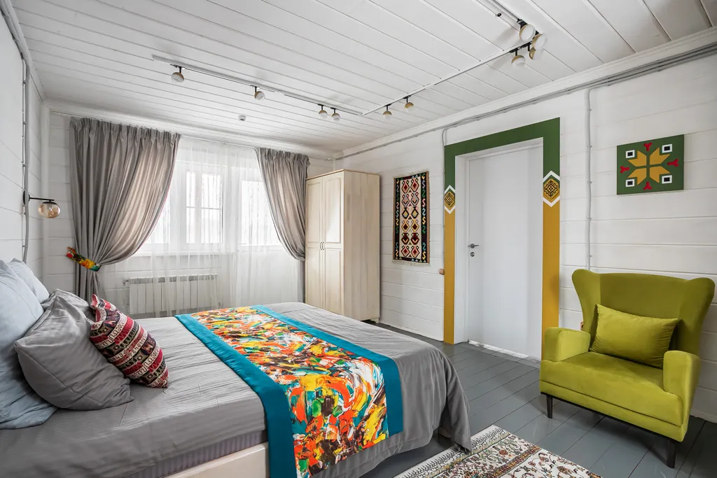 Коттедж Дом Ереван с балконом и открытой верандой в Кикино на Веле — Кикино