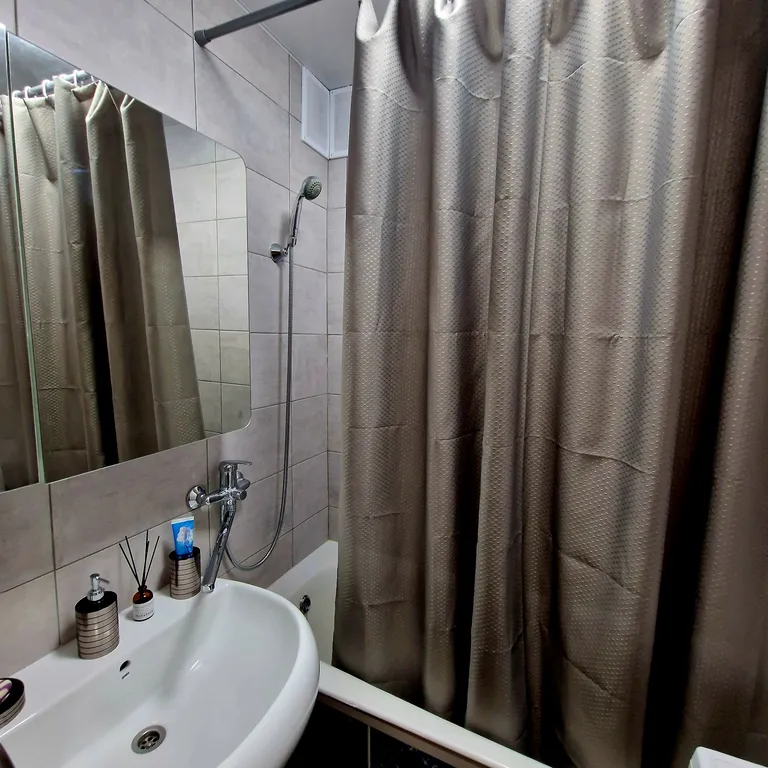 Просторная квартира в самом центре города и в 2 минутах от метро