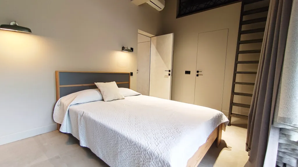 Таунхаус с джакузи и сауной. Камин. Панорамные окна. Барбекю.