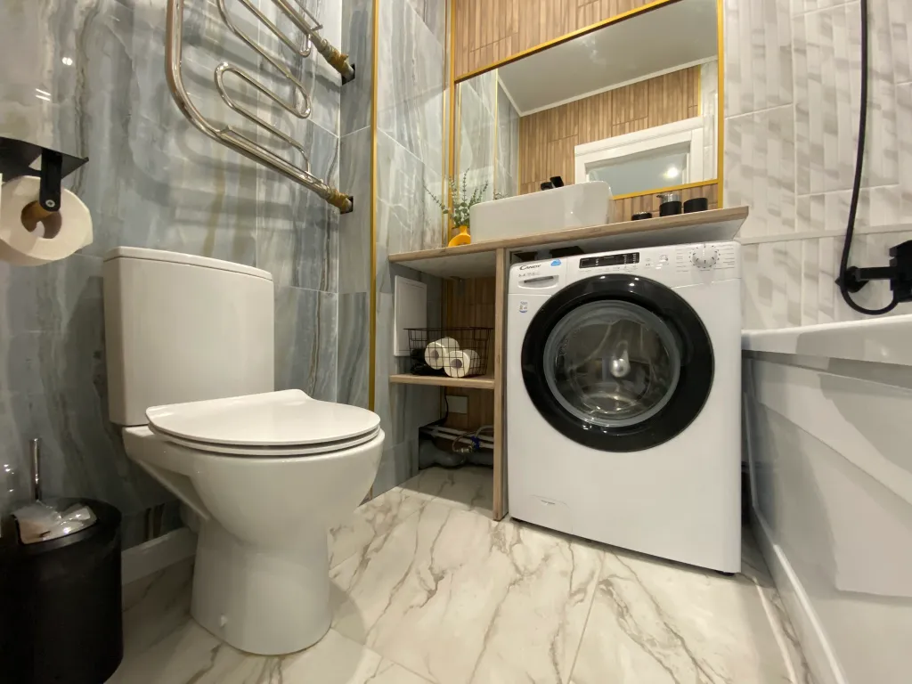 Студия с потрясающей панорамой набережной у ТРК Родник