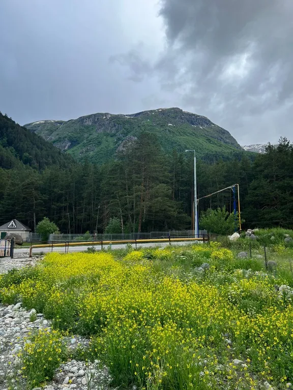 Гостевой дом Sabr с видом на горы