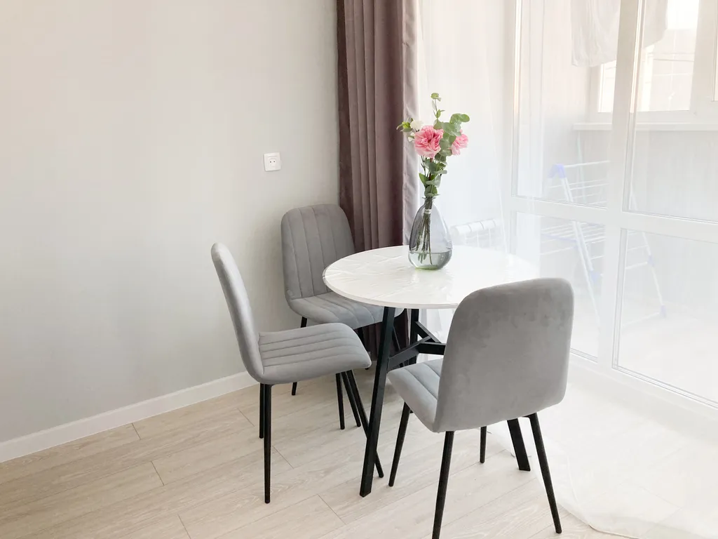 Уютная квартира в новом спальном районе — аренда посуточно в Уссурийск