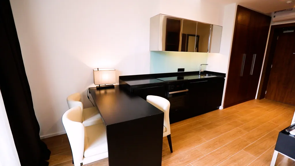 Sea breeze white villa