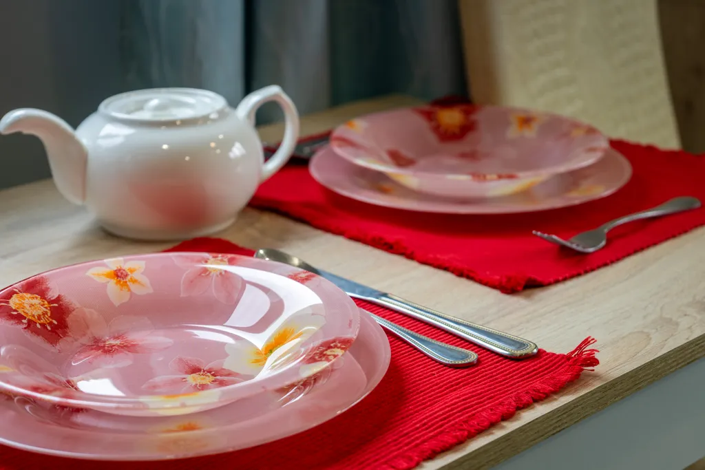 Светлая студия с 2 окнами и видом на горы