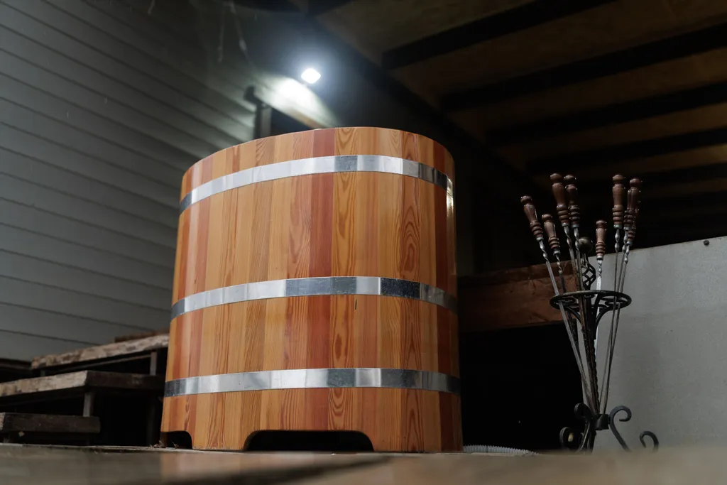 Новый развлекательно-банный комплекс на берегу реки