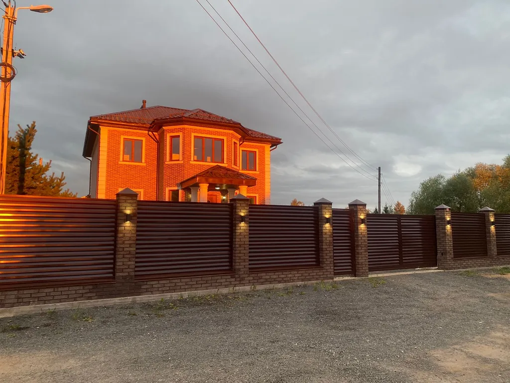 Коттедж Уютный дом с большой и теплой террасой — аренда посуточно в Троицкая Слобода