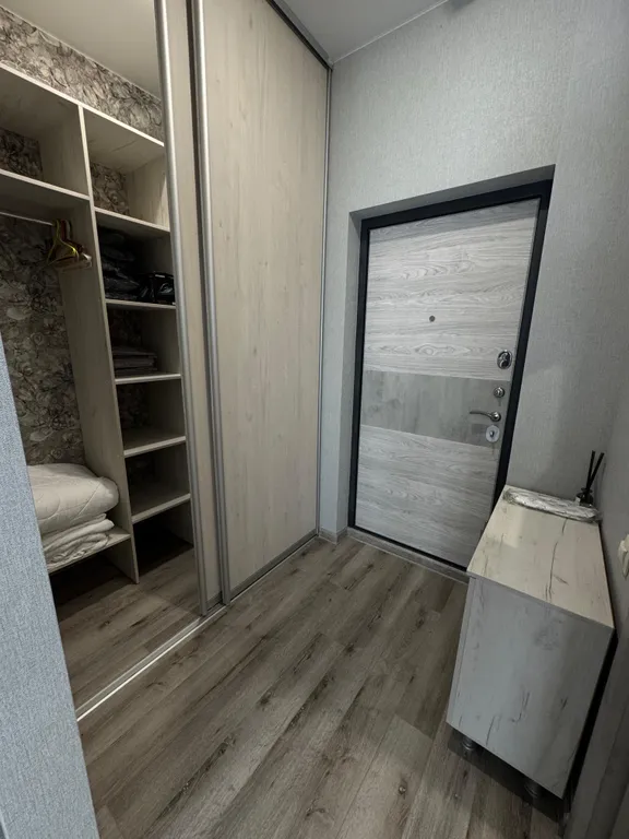 Большая студия с балконом и видом на горы