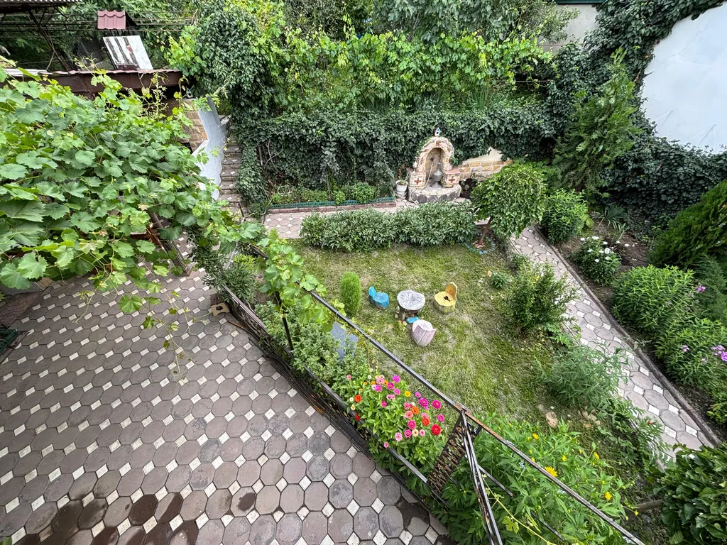 Дом в горах с кинотеатром Kurmimonte