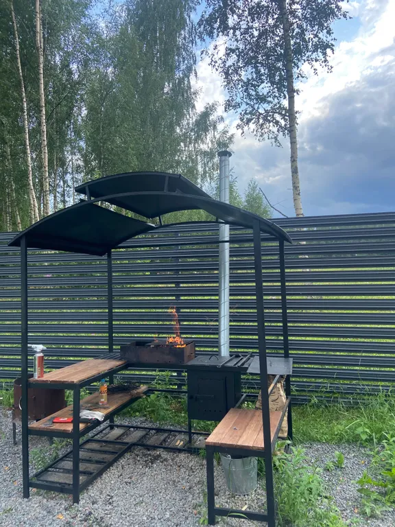 Домик в березах с баней