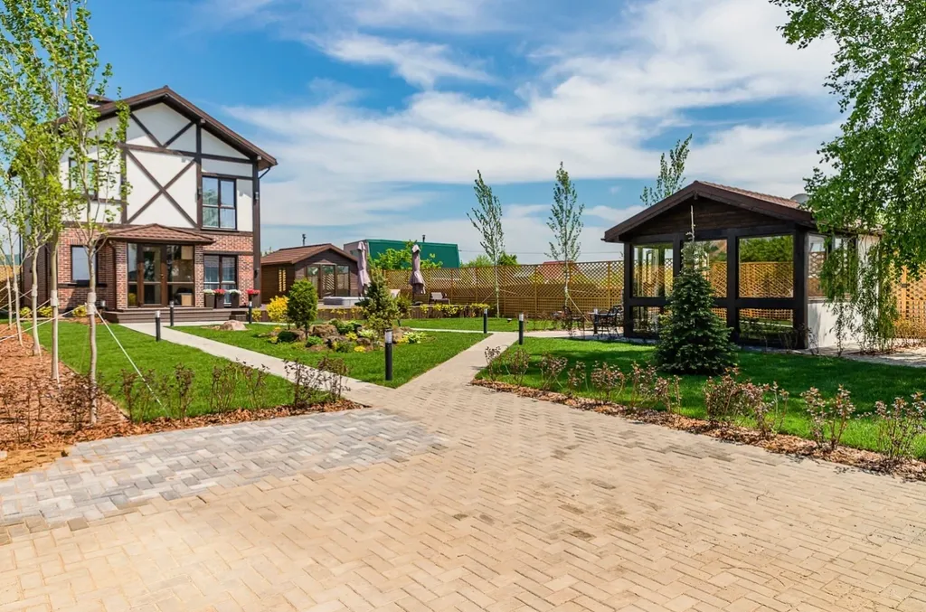 Wanderlust: загородный дом у реки с баней и джакузи