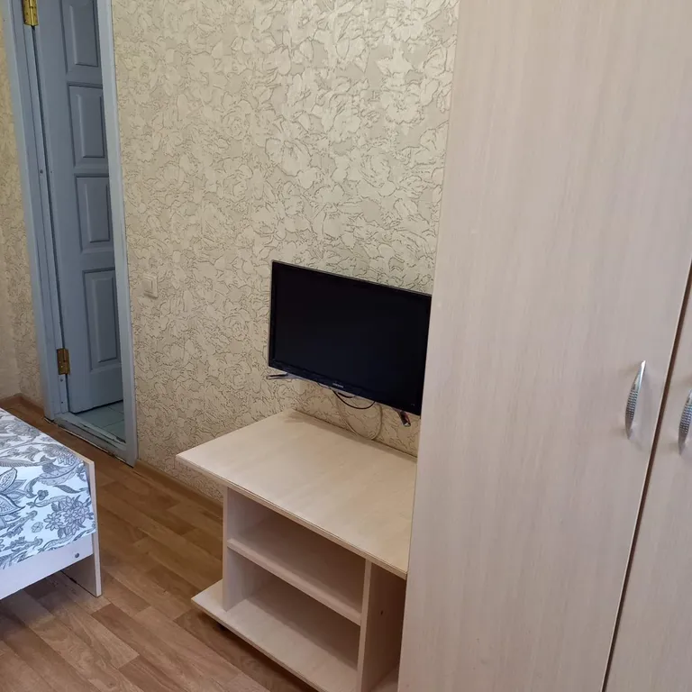 Квартира Квартира Трехместный номер с двухспальным местом и односпальной кроватью — Адлер