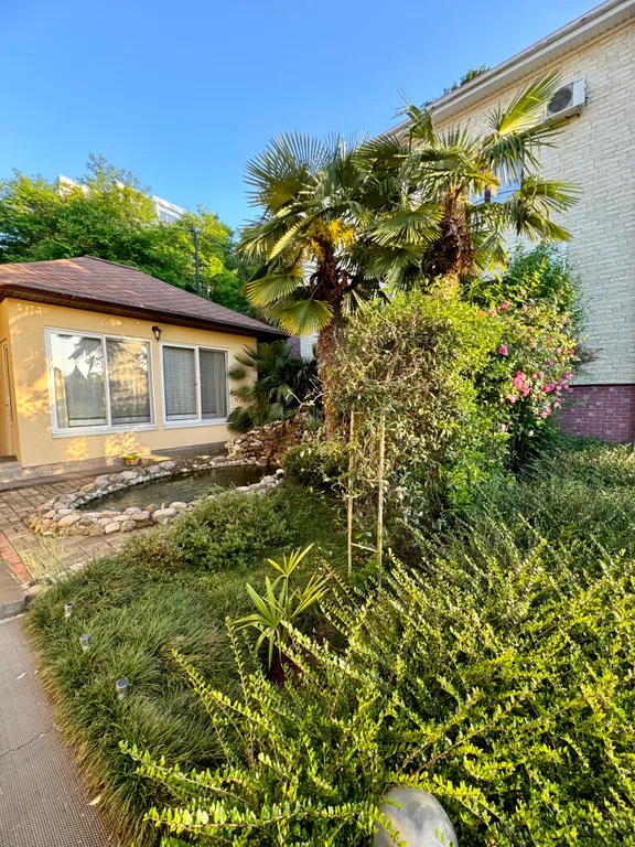 Дом на море с бассейном