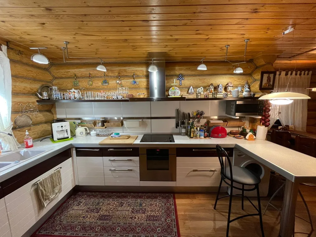 Отдельно стоящий коттедж премиум класса в сосновом бору