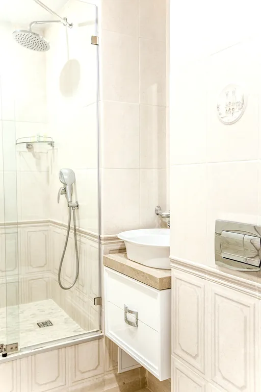 Весна для 6 гостей