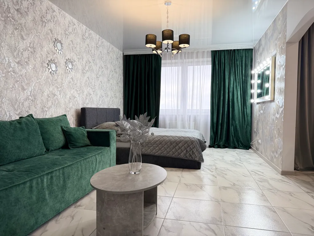 Квартира-студия в центре на 18 этаже