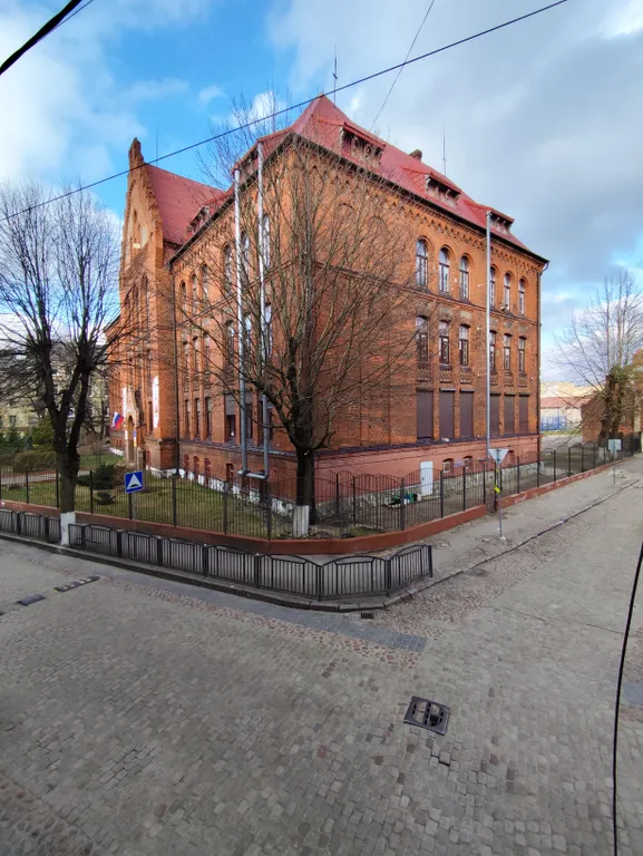 Трёхкомнатная квартира в центре