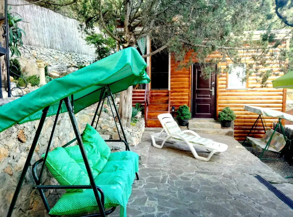 Сказочный домик с террасой в Симеизе