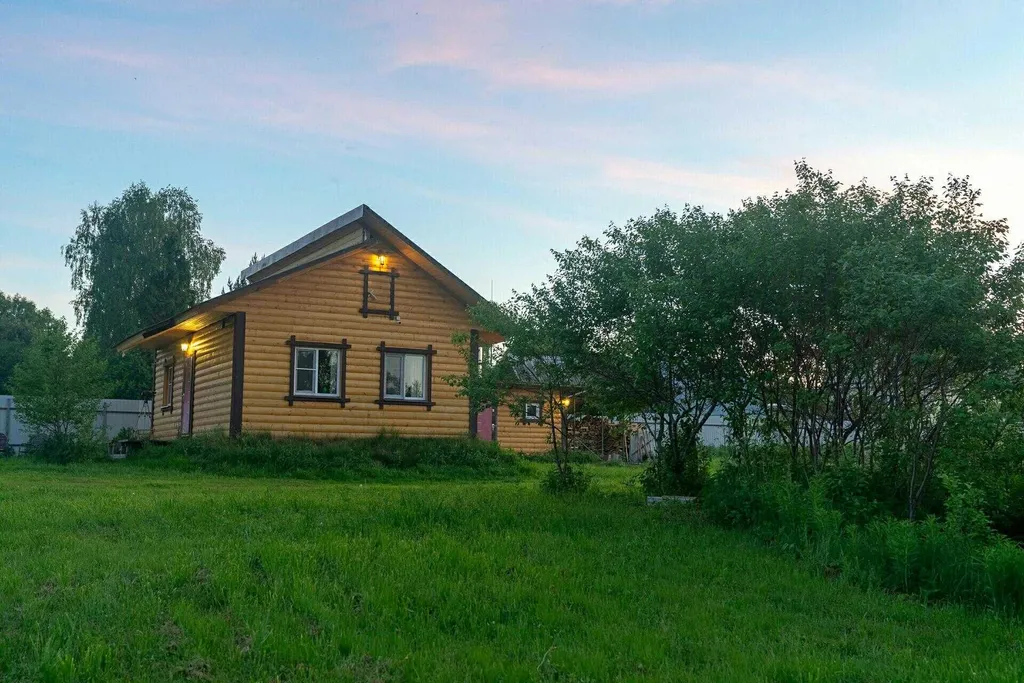 Коттедж Уютный дом с камином, баней на дровах и чаном в лесу на берегу реки — Старово