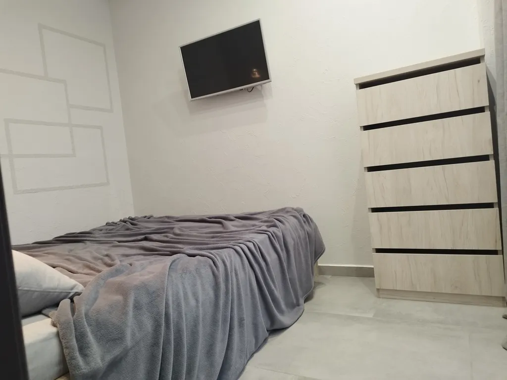 Квартира с отдельной спальней в центре — аренда посуточно в Красная Поляна