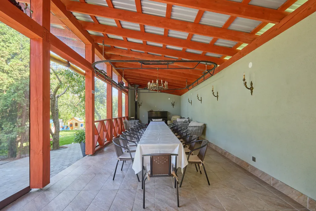 7-комнатный Дом