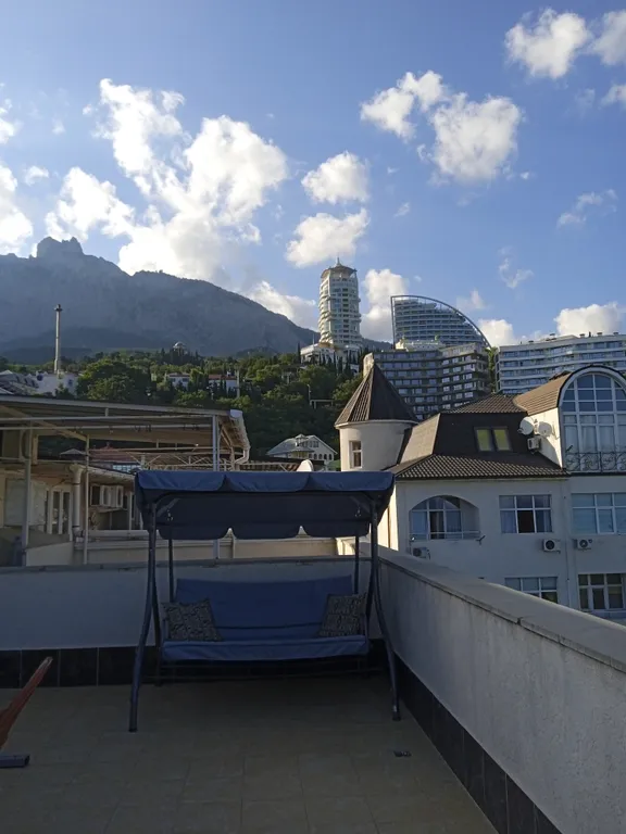 Супер видовая квартира с большой террасой вид на море и горы