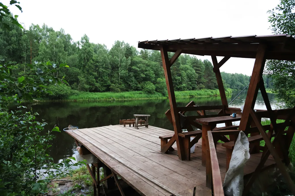 Люкс с камином рядом с рекой Волга в лесу