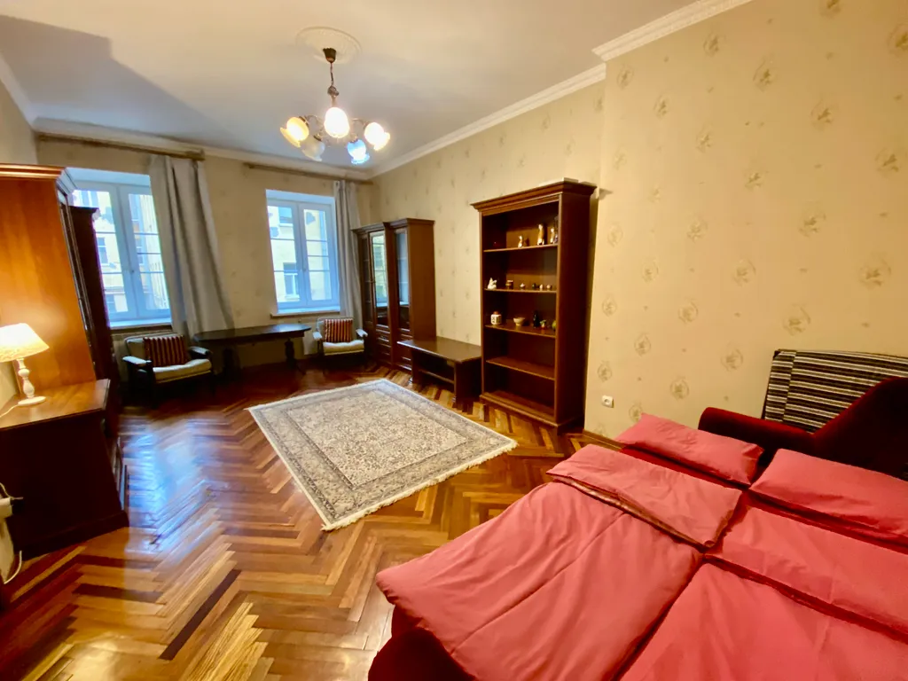 Квартира Трёхкомнатные апартаменты с балконом у Банковского моста — Санкт-Петербург