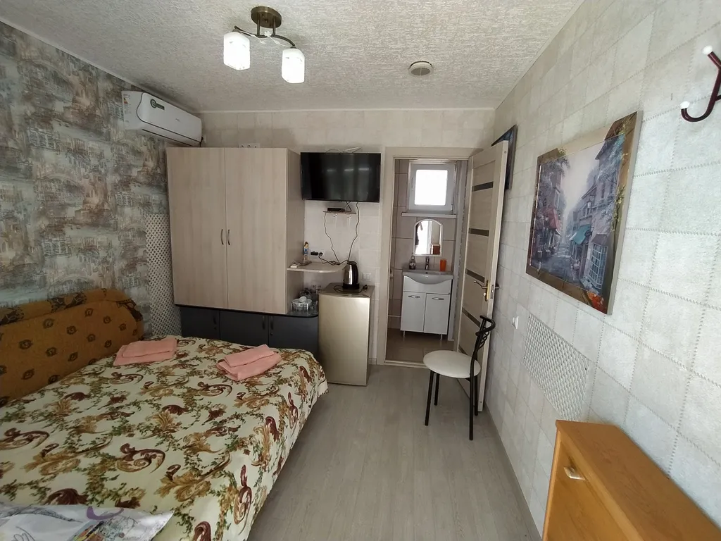 Двухэтажные таунхаусы с личной территорией под ключ