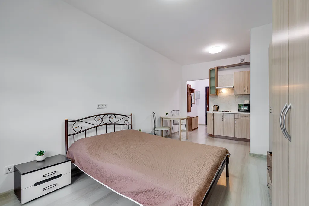 Студия с видом на реку