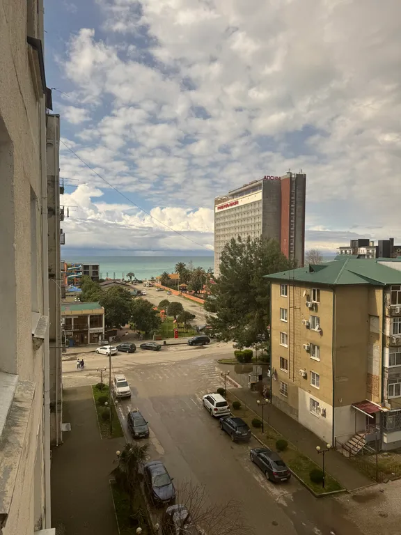 Апартамент в центре города с видом на море