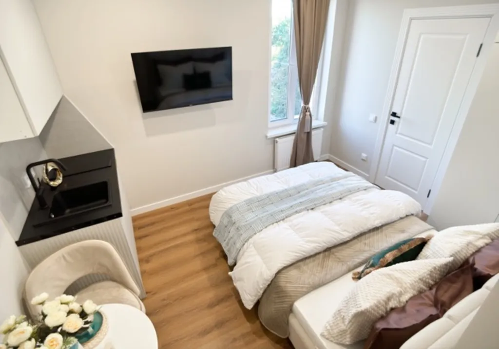 Квартира Квартира Дизaйнeрcкая студия рядом c ФГБУ НМИЦ CСХ имени А. H. Бакулевa — Новоивановское