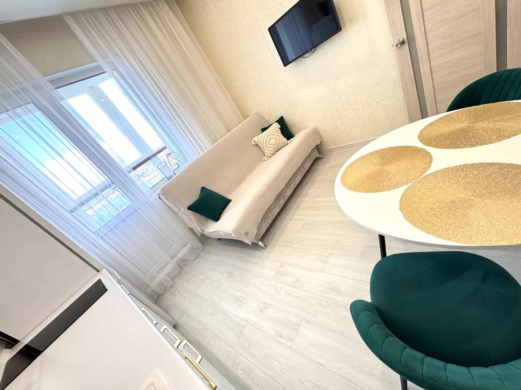 Современная квартирка рядом с ТЦ Аура