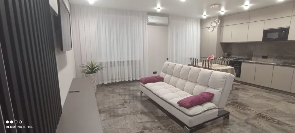 Апартамент в элитном жилом комплексе с видом на горы