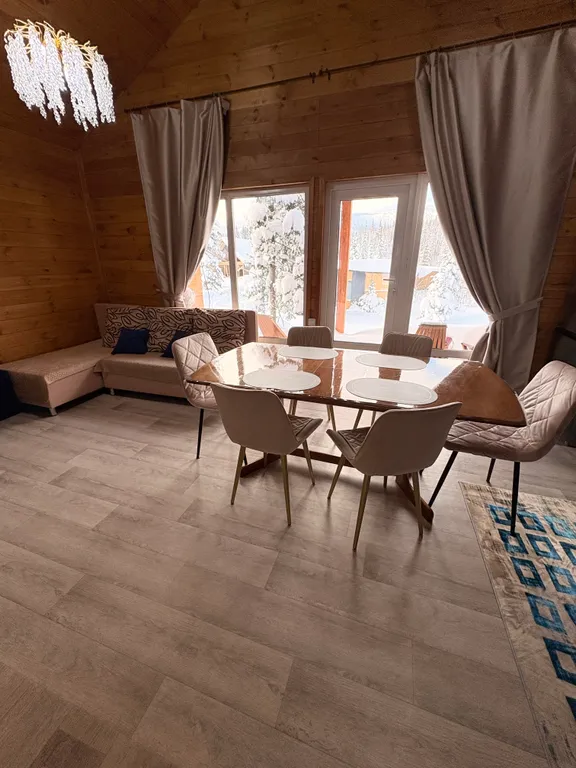 Дом с видом на горы