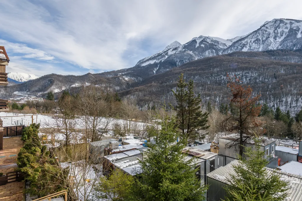 Дизайн-студия Лайт Люкс. Горная панорама из окна