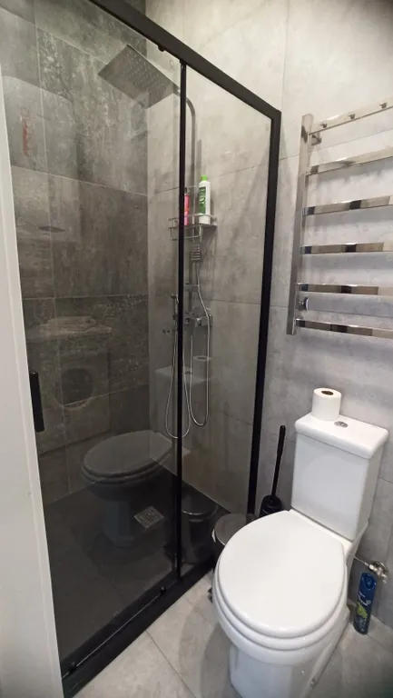 Отдельная квартира-студия с парковкой в центре города