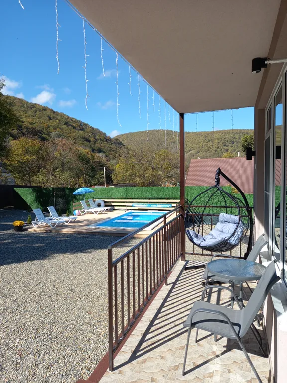 Дом в горах Адыгеи с бассейном