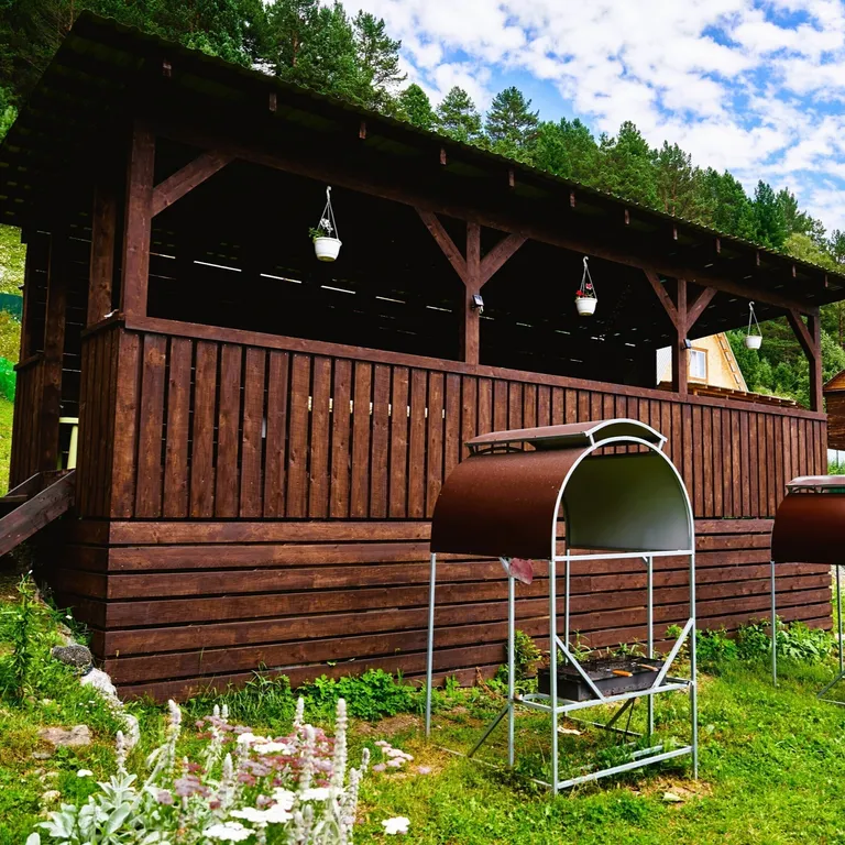 Номер с видом на телецкое озеро и р. Бия