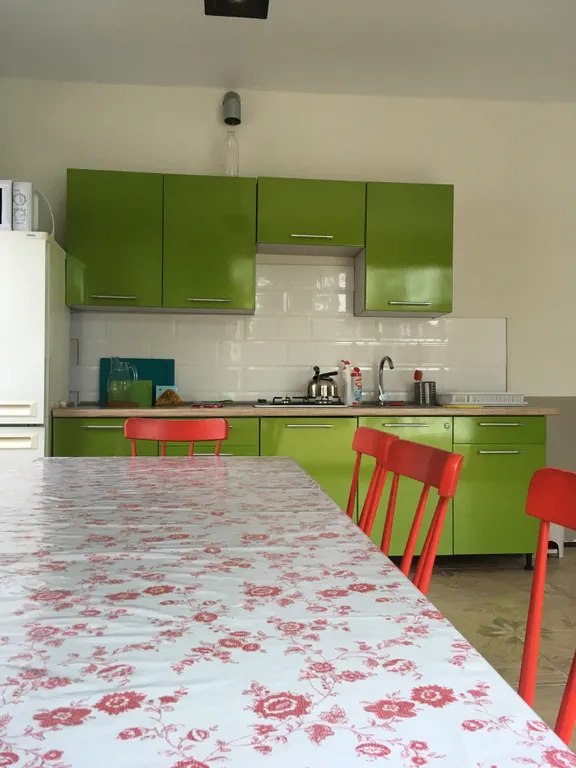 Brusnika village коттедж с видом на озеро