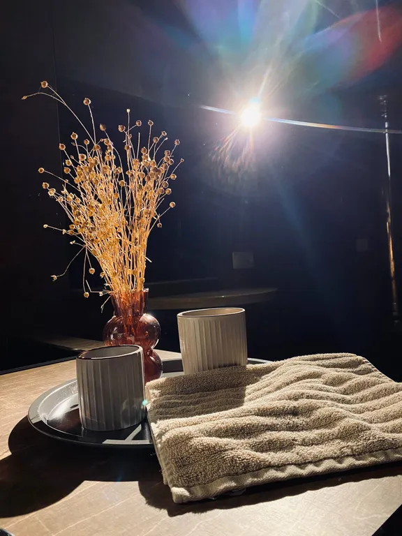 Коттедж Кемпинг на конюшне. Домик с видом на лошадей — Стеклянный