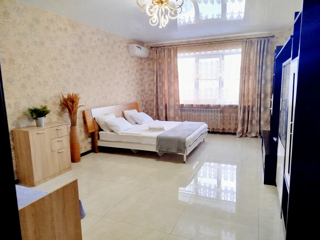 Большая двушка, около Броско молл