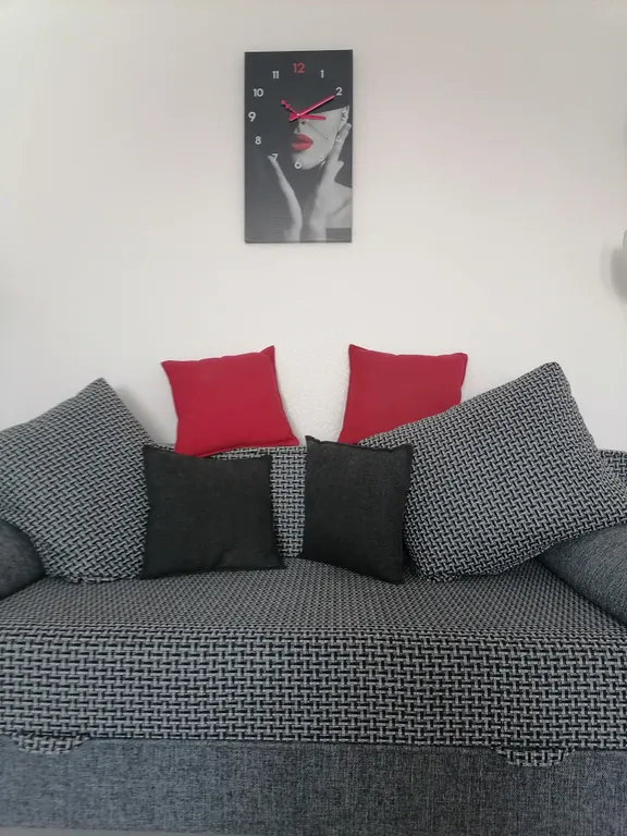 Уютная, светлая квартира в новостройке на въезде в город