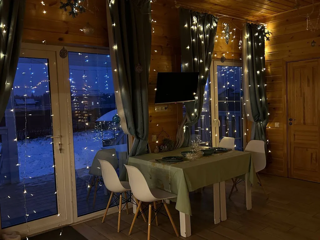 Семейный коттедж у озера