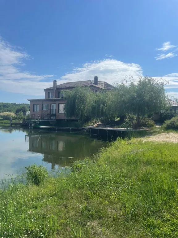 Дом у озера