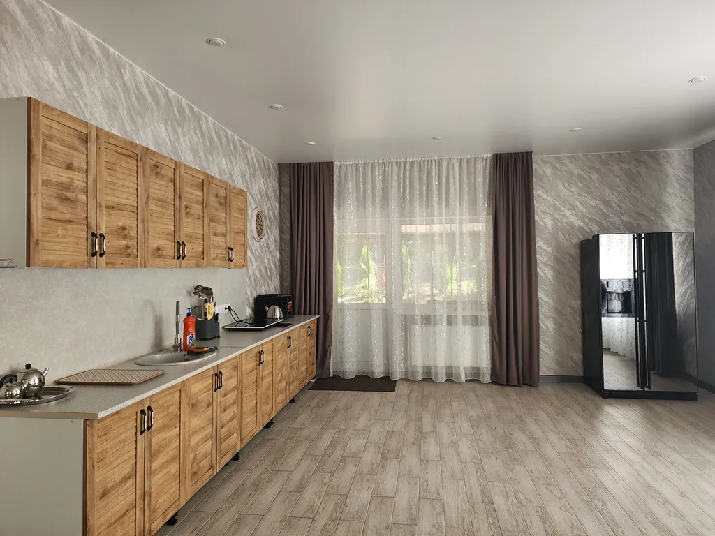 Уютный дом для большой компании