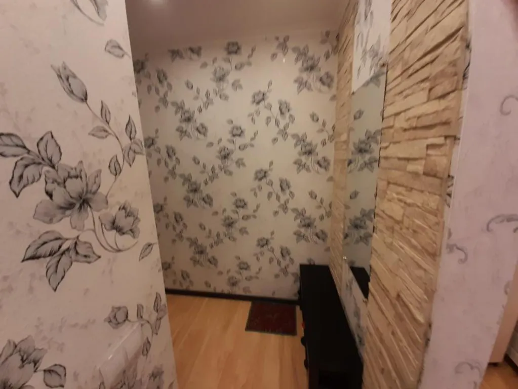 2-х комнатная квартира с хорошим ремонтом у трк окей