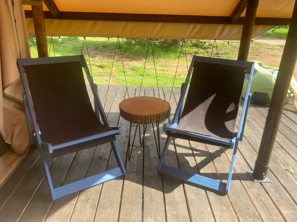 Уютный глэмпинг на прекрасном острове на псковском озере